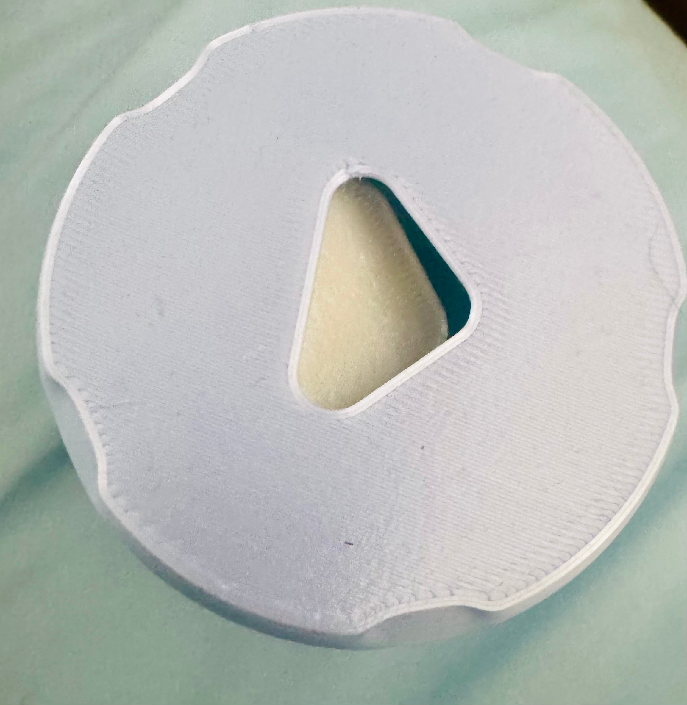 Smell proof container